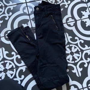 American Eagle black skinny cargo pant